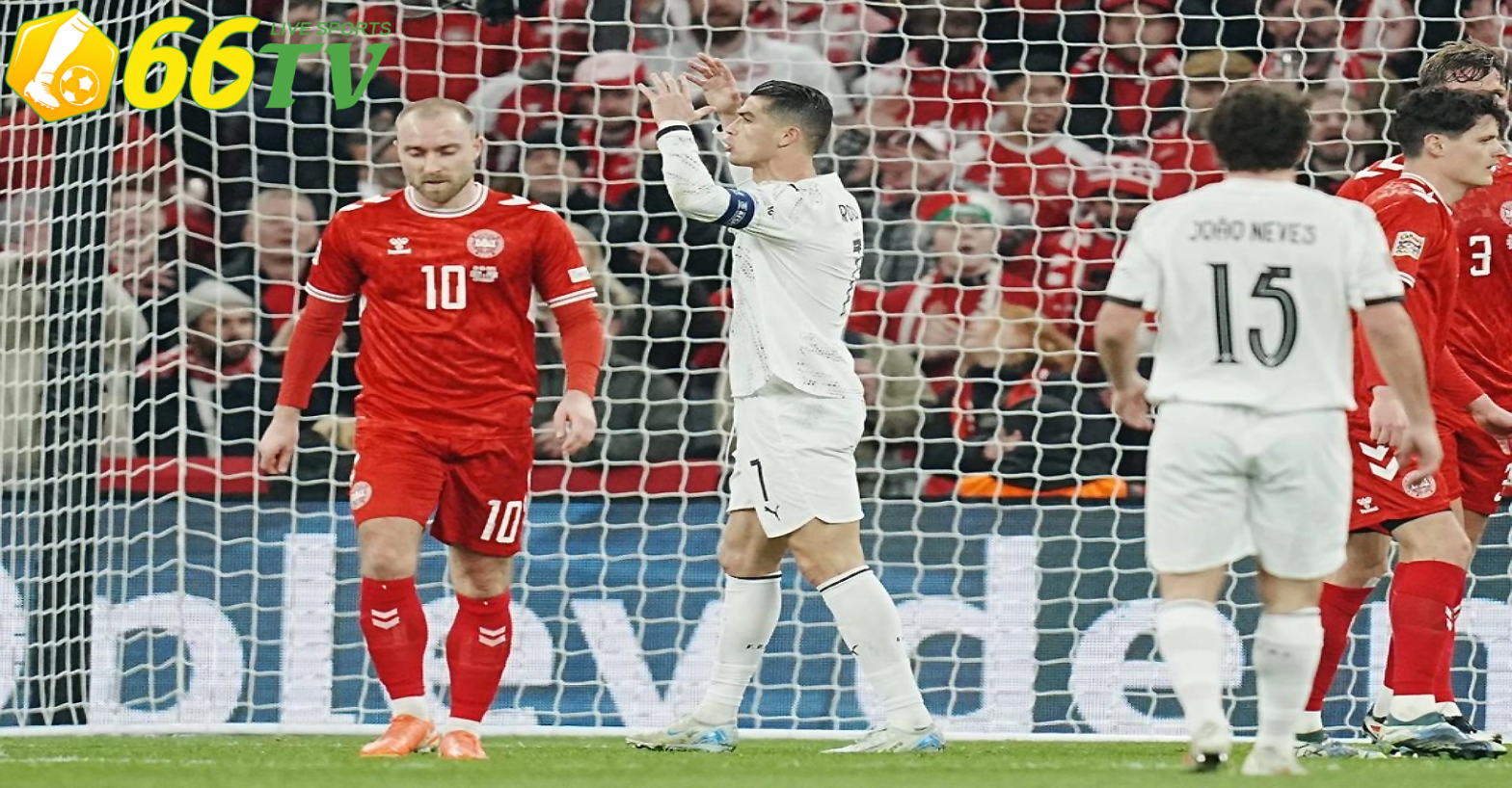 Bồ Đào Nha thua đau Đan Mạch: Lỗi tại Ronaldo hay tại ai?