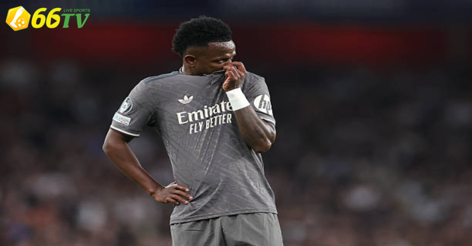 Vinicius chơi tệ chưa từng thấy ở trận thua Arsenal