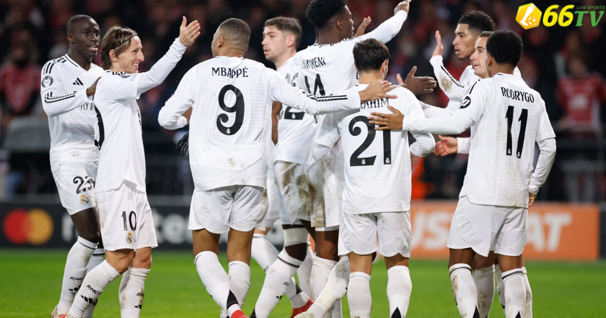Real Madrid & ác mộng 15 năm mới lặp lại: Nguy cơ trắng tay trên mọi mặt trận