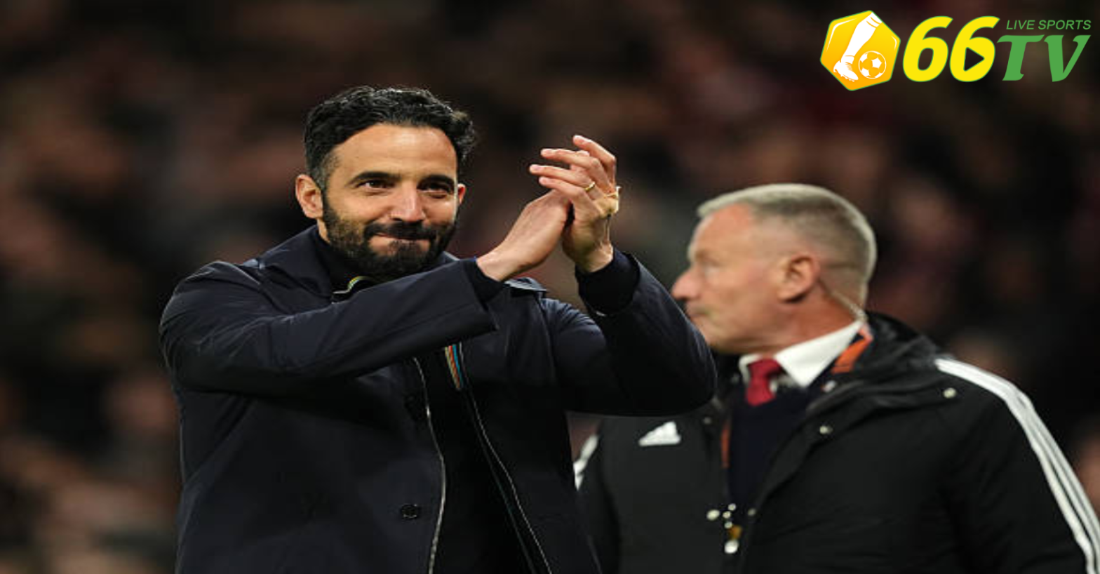 M.U đi vào lịch sử Europa League